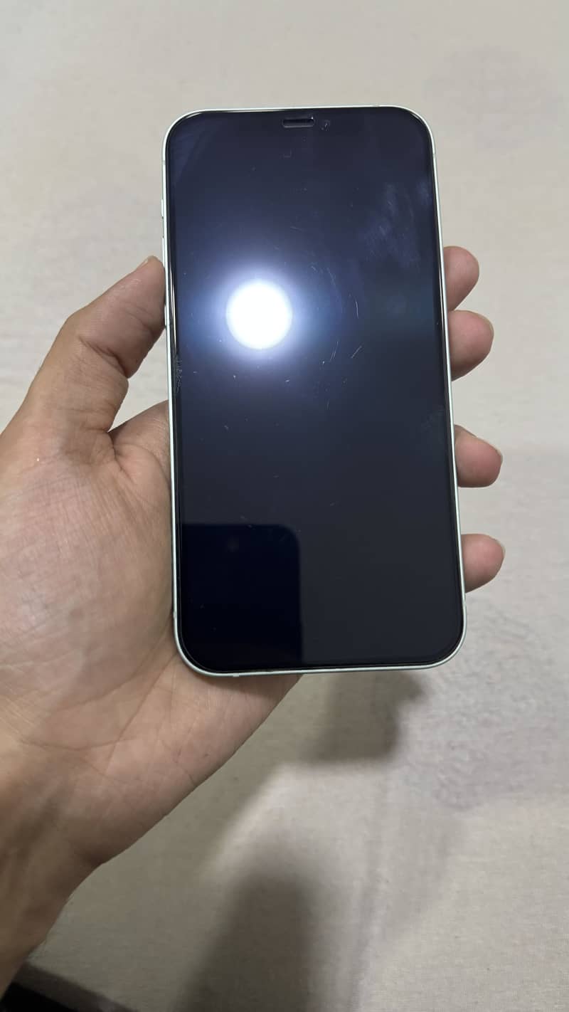 Apple iPhone 12 2