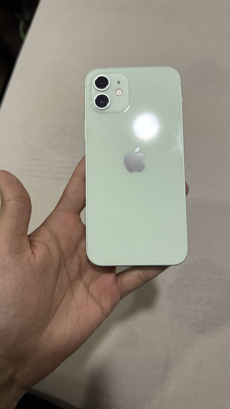 Apple iPhone 12 3