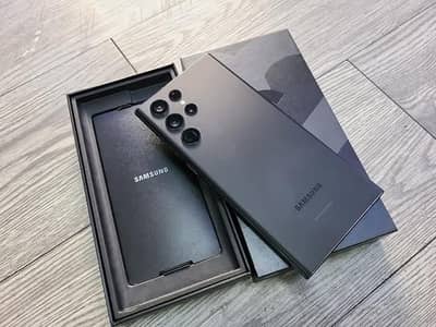 Samsung Mobile S22 12 256