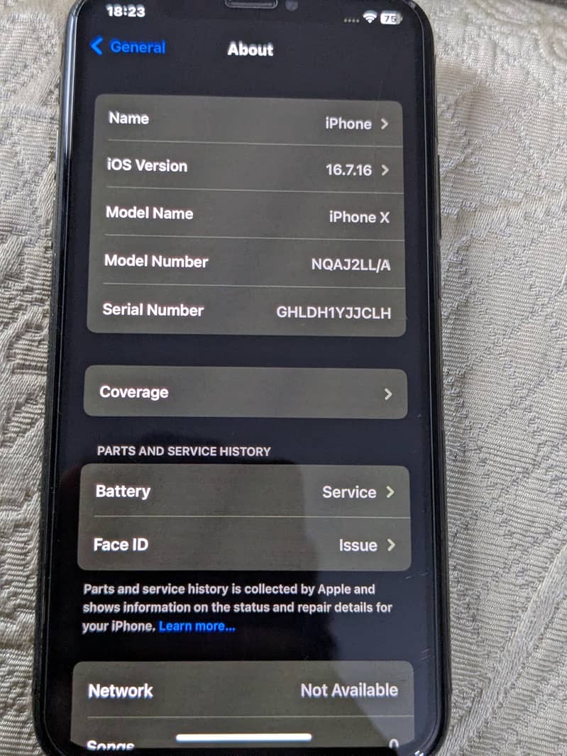 Apple iPhone X 4