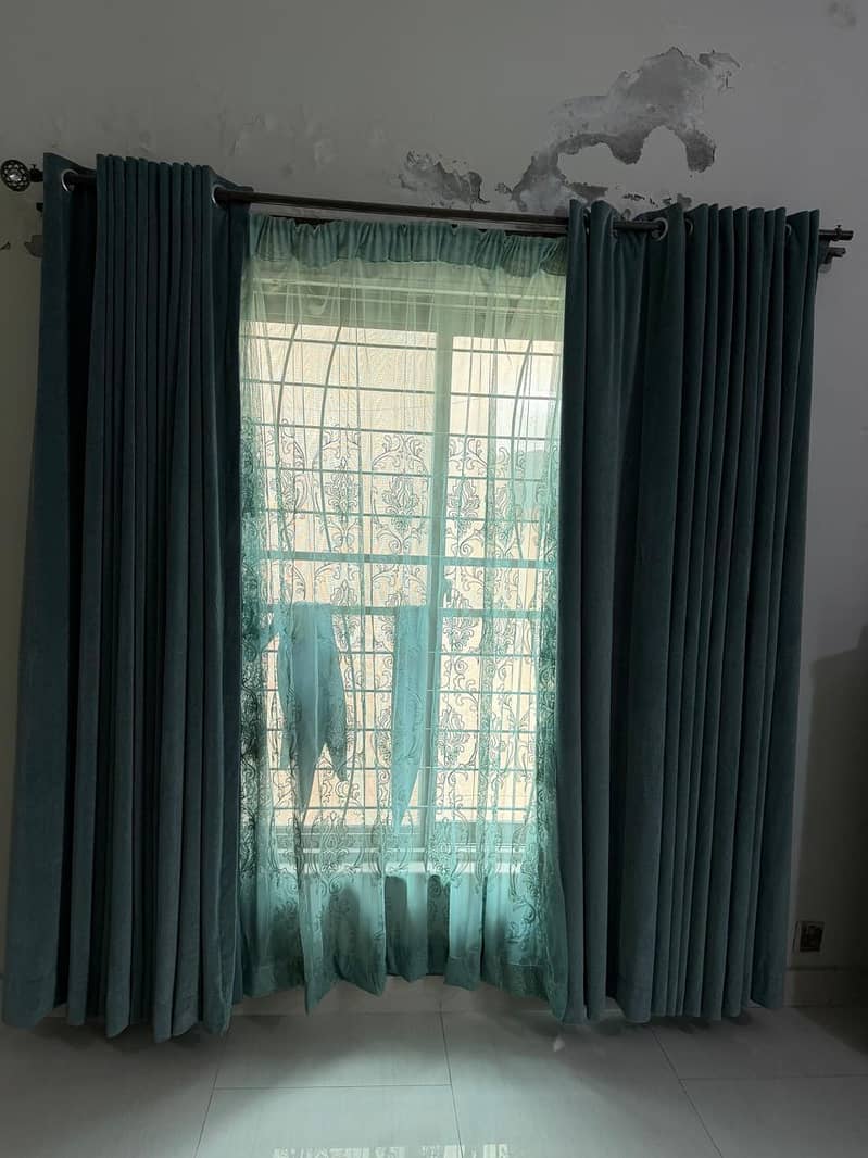 Curtains 4