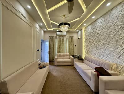 7.25 MARLA BRAND NEW CONDITION OWNER BUILT HOUSE WITH GAS AVAILABLE FOR SALE IN H BLOCK CANAL GARDEN