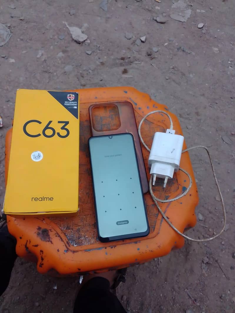 Realme C63 3