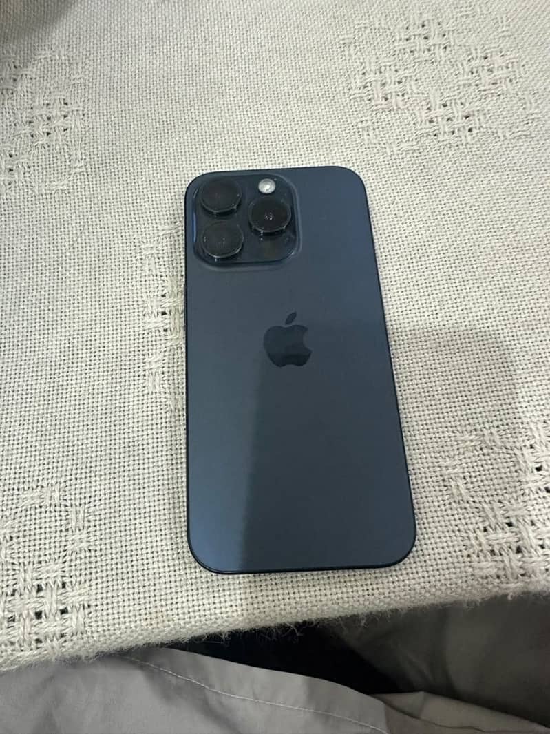 Apple iPhone 15 Pro 1
