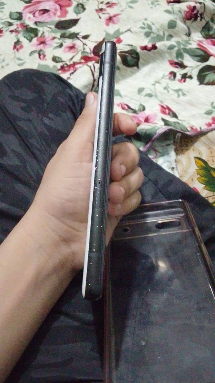 Google Pixel 6a 1