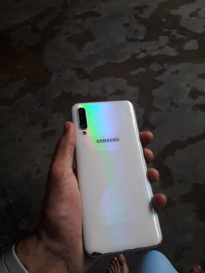 Samsung Mobile A50