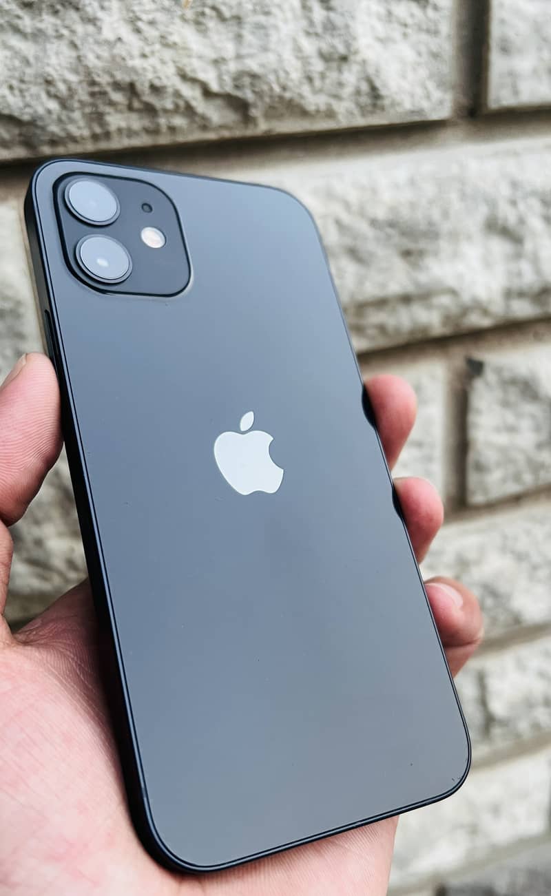 Apple iPhone 12 3