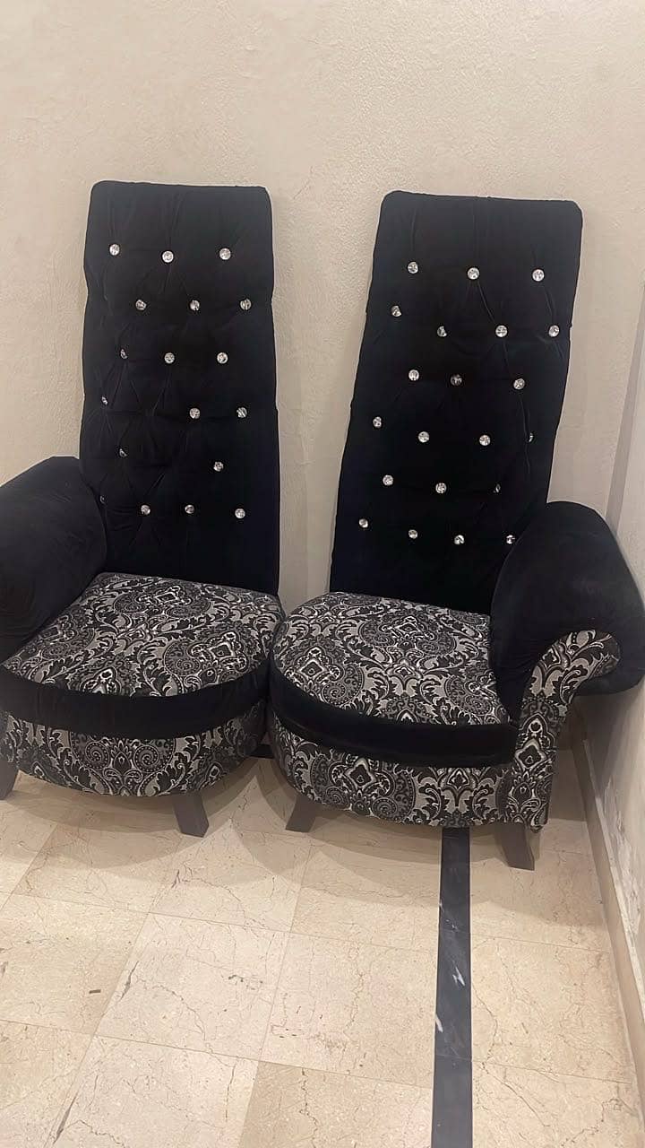 chairs 0