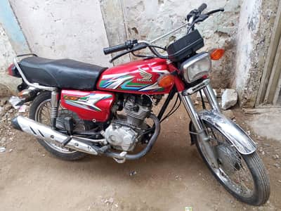 125 handa colour RED MODEL 2023
