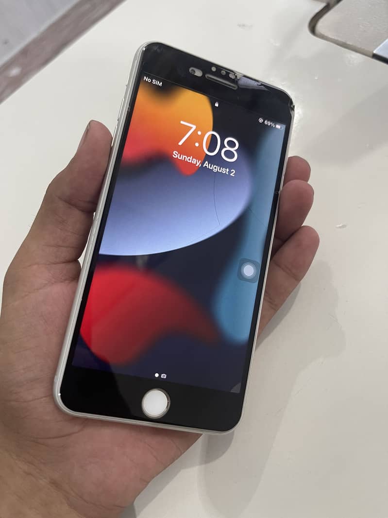 Apple iPhone 7 Plus 1