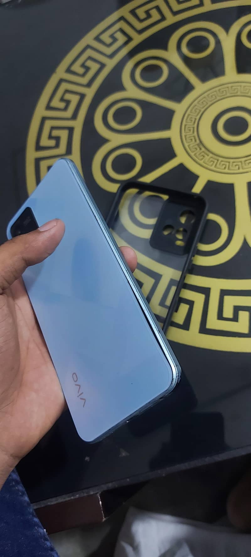 Vivo V21 3