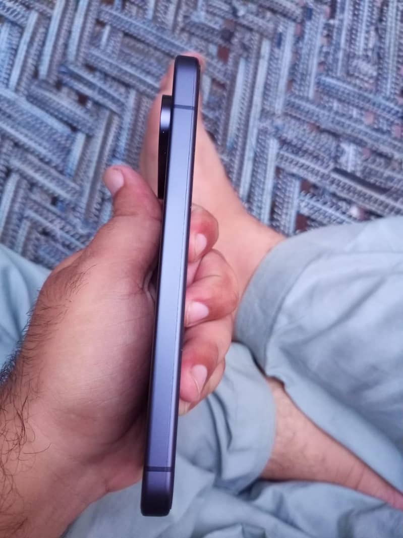 Google Pixel 10 5