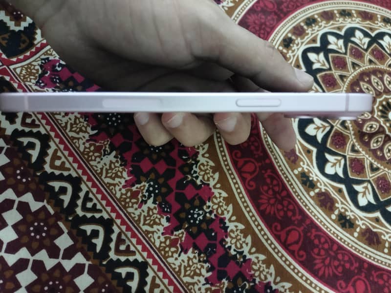 Apple iPhone 15 plus 2