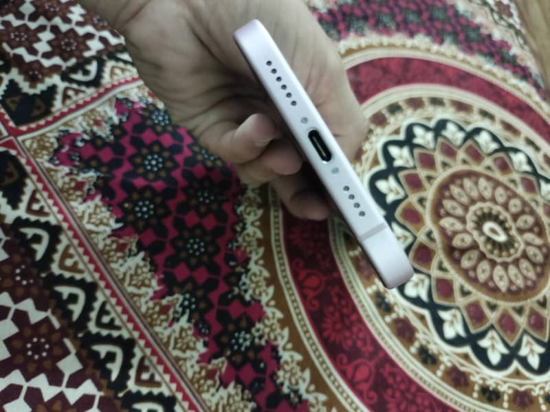 Apple iPhone 15 plus 5