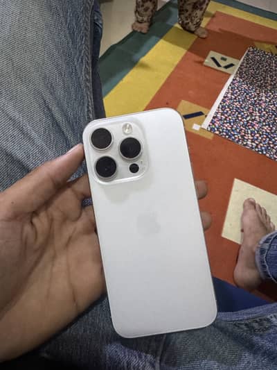 Apple iPhone 15 Pro (128GB)