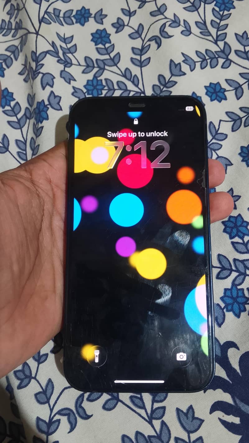 Apple iPhone 12 1