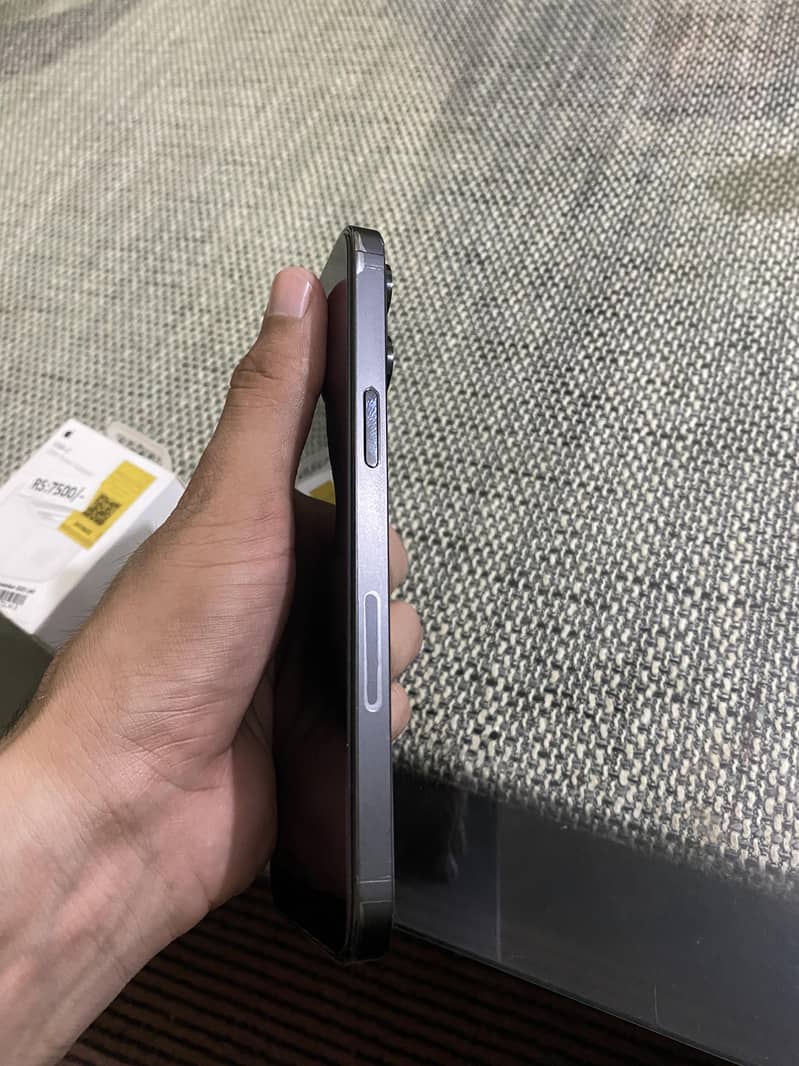 Apple iPhone 14 Pro Max 3