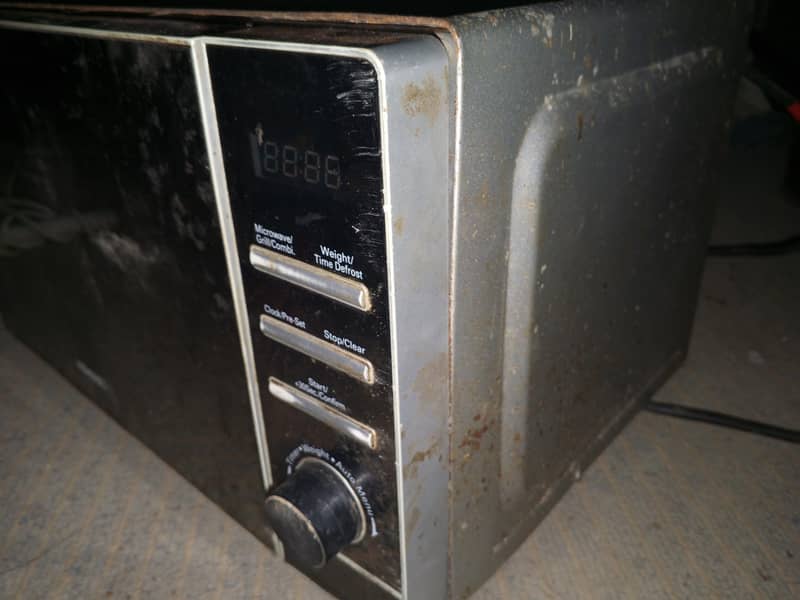 microwave oven 1