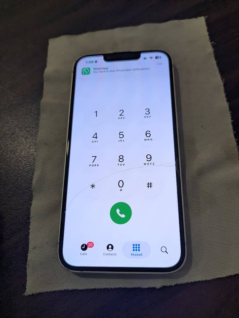 Apple iPhone 16e 2