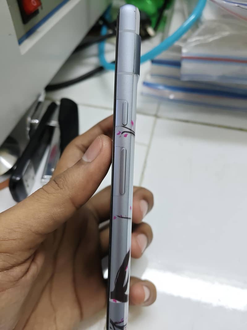 Google Pixel 7a 2