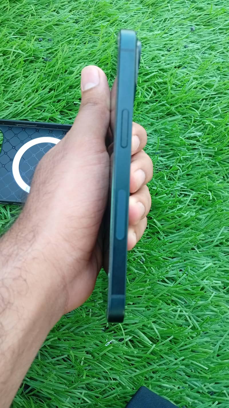 Apple iPhone 14 1