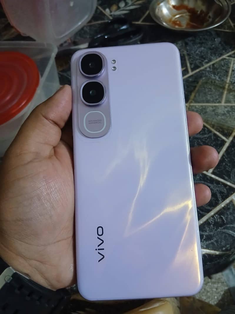 Vivo V21 0