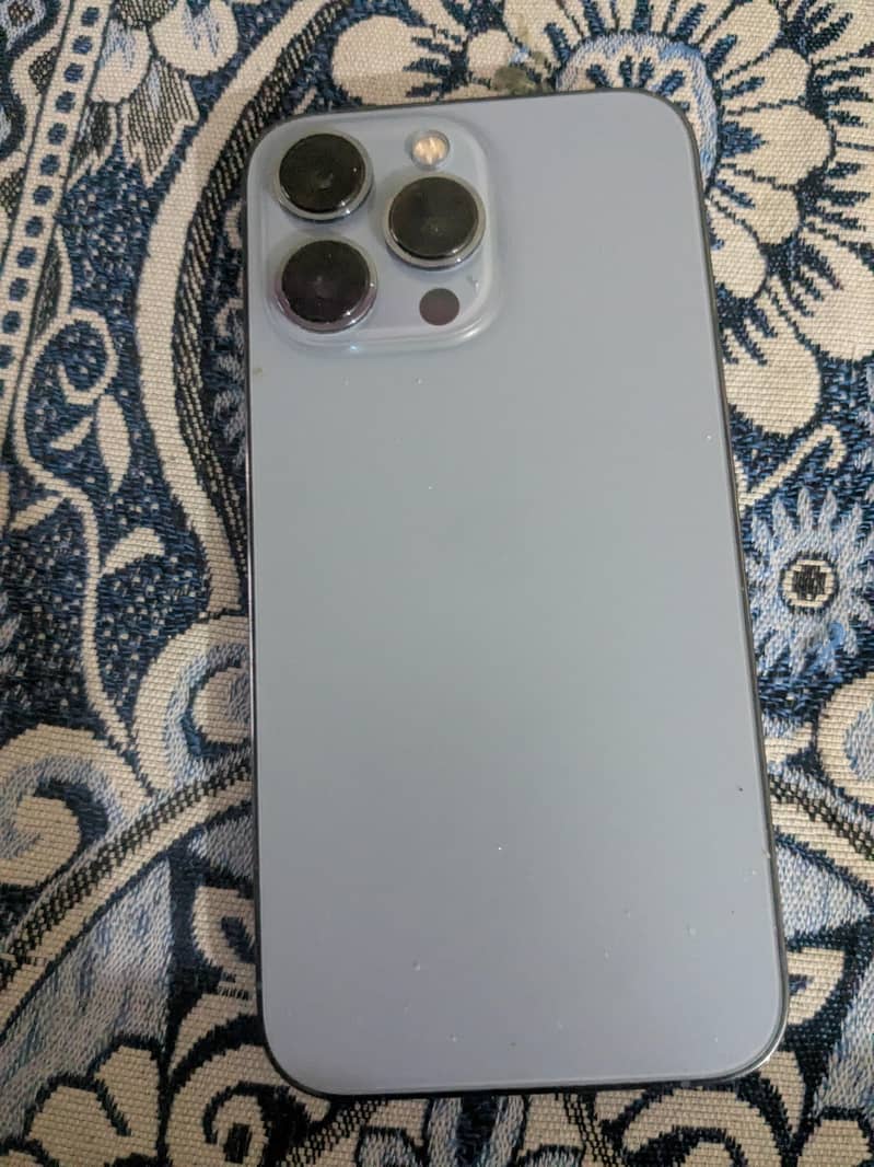 Apple iPhone 13 Pro 2