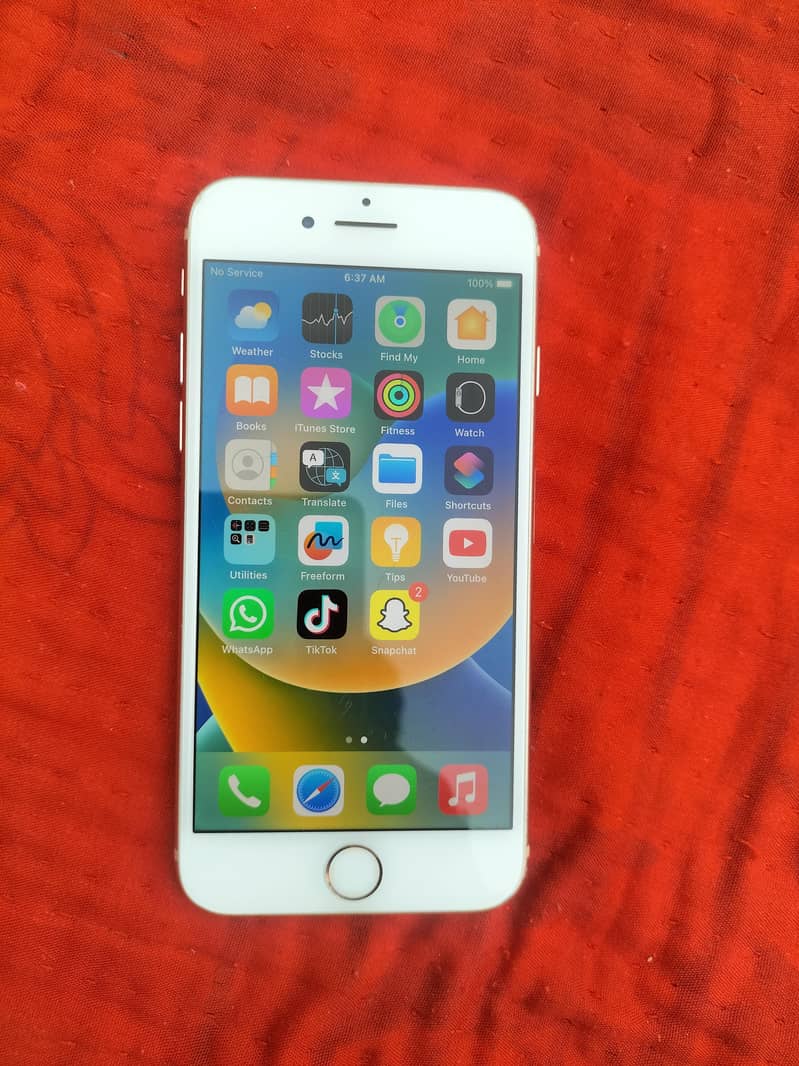 Apple iPhone 8 4