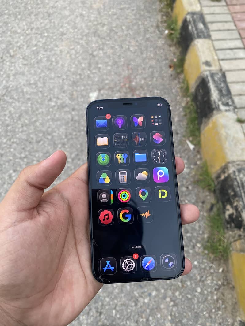 Apple iPhone 12 2