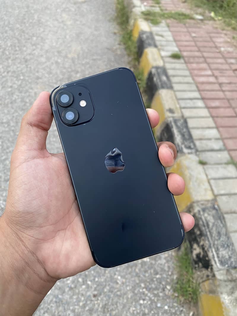 Apple iPhone 12 9