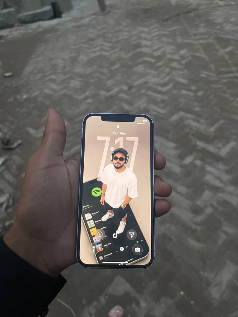 Apple iPhone 12 5
