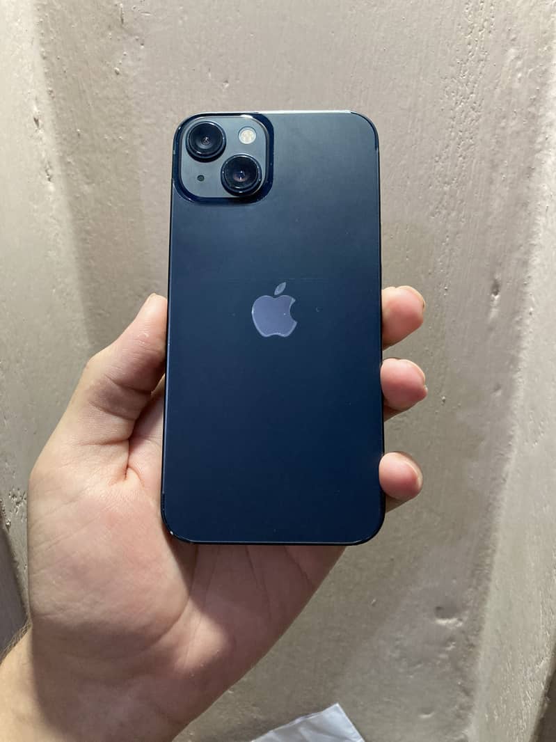 Apple iPhone 13 9