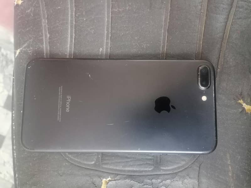 Apple iPhone 7 Plus 2