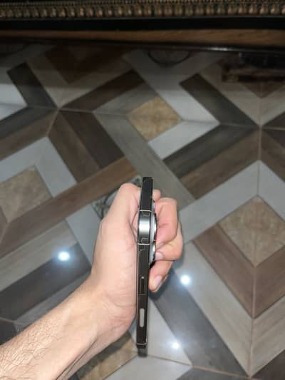 Apple iPhone 15 Pro