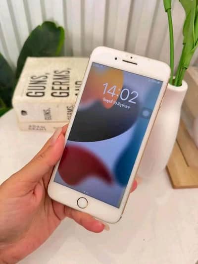 Iphone 7plus pta approved 128gb My WhatsApp number 03093713755