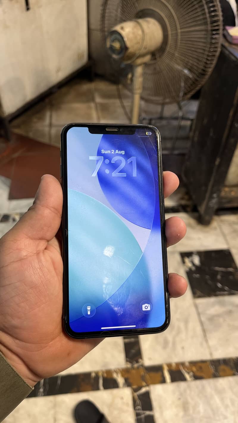 iPhone 11 Pro Max 3