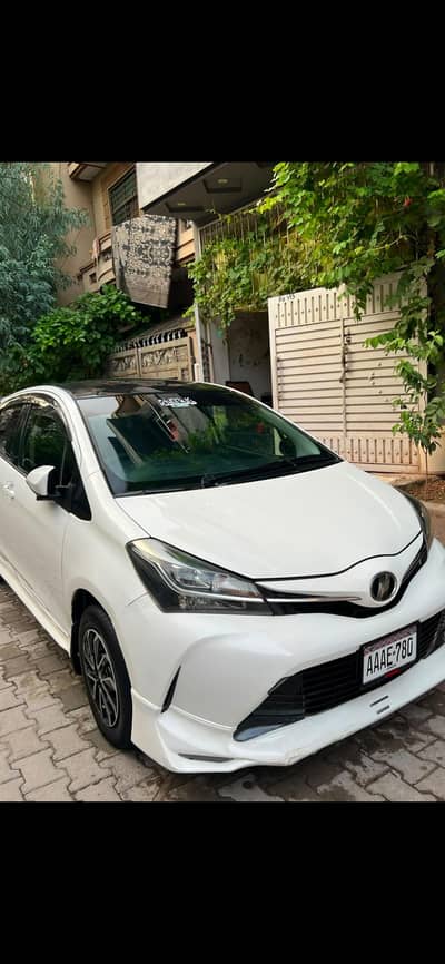vitz Spider 990ccmodel 2014 Special EditionTRD Sports  2 Door Touching
