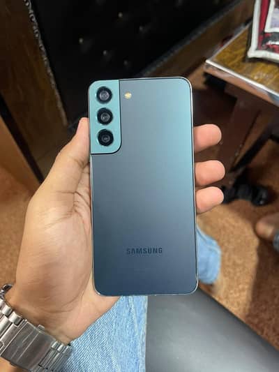 Samsung Mobile S22