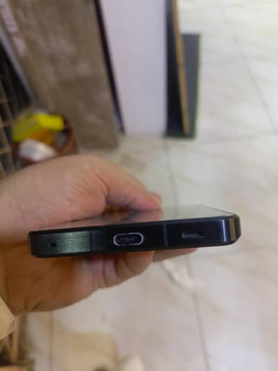 Aquos R7