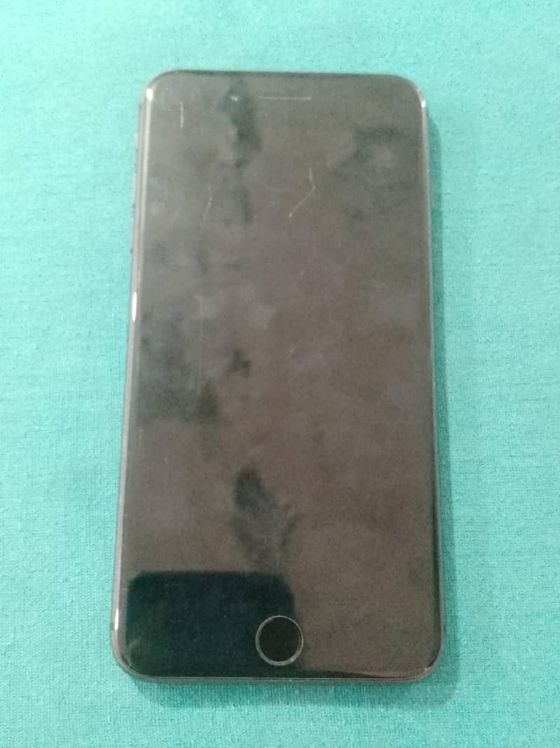 Apple iPhone 8 Plus 1