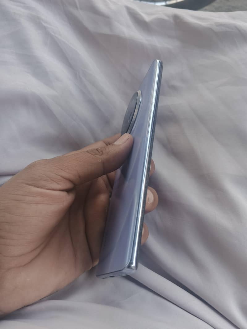 Tecno CAMON 30S 2