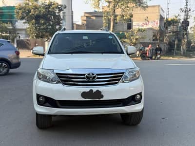 Toyota Fortuner 2013