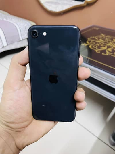 Apple iPhone SE | Mint Condition | 64 GB