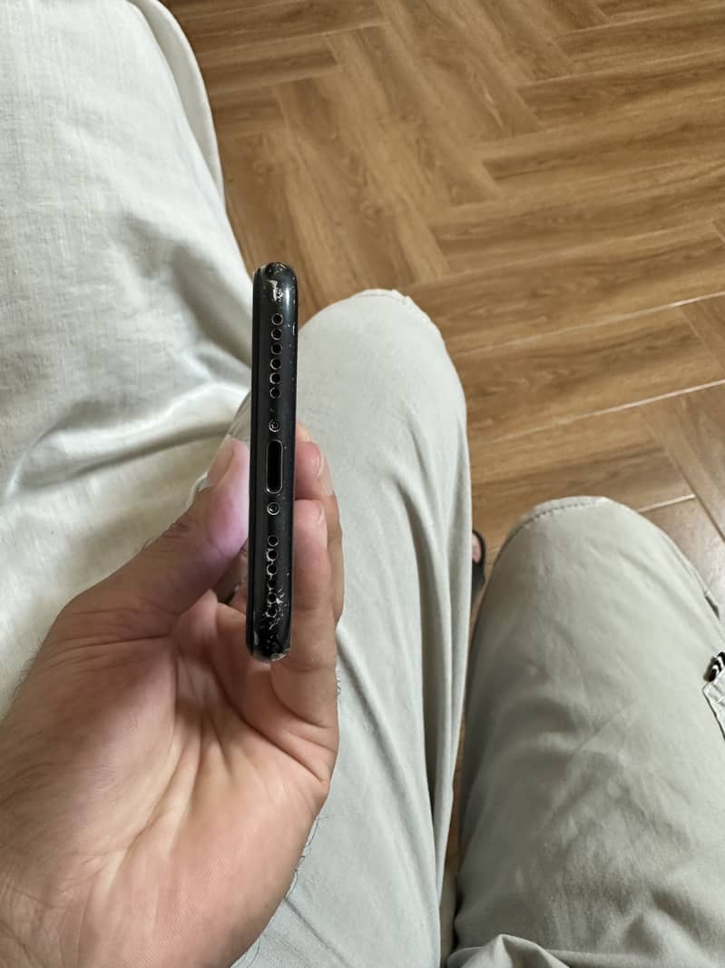 Apple iPhone 7 1