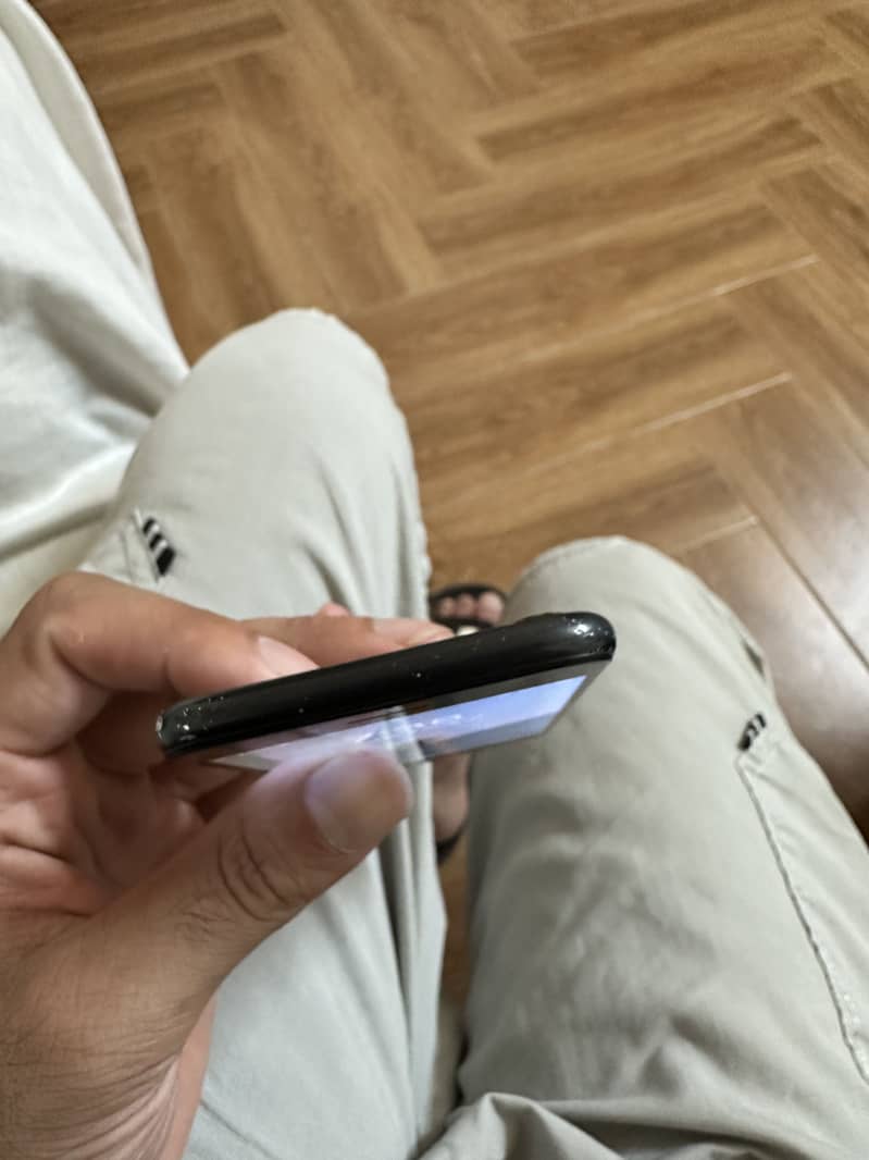 Apple iPhone 7 3