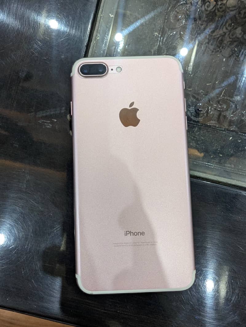 Apple iPhone 7 Plus 0