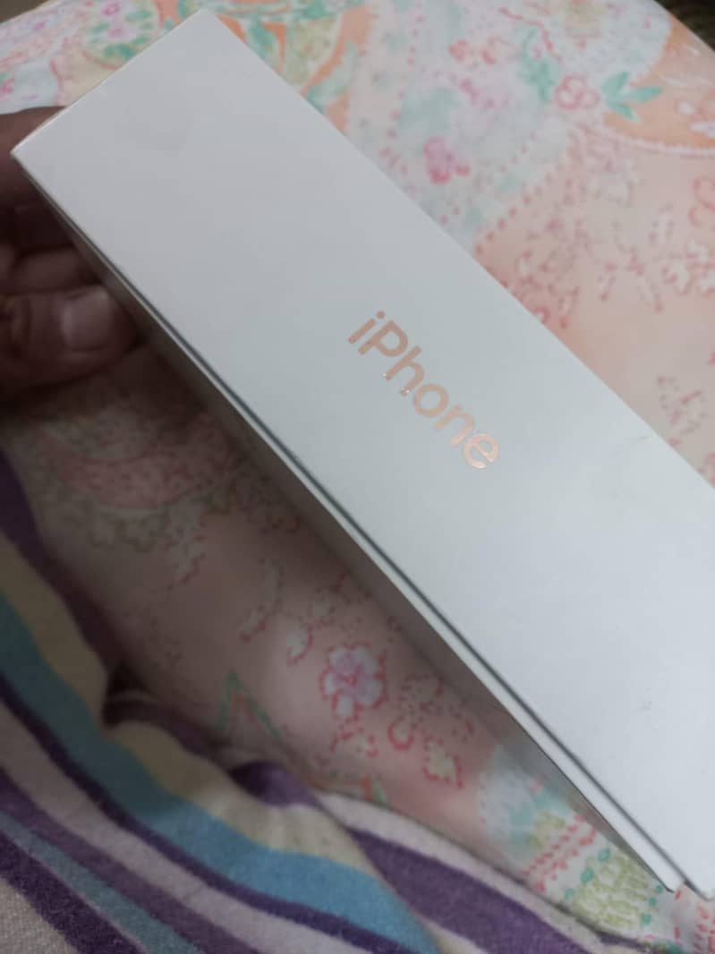 Apple iPhone 7 Plus 6