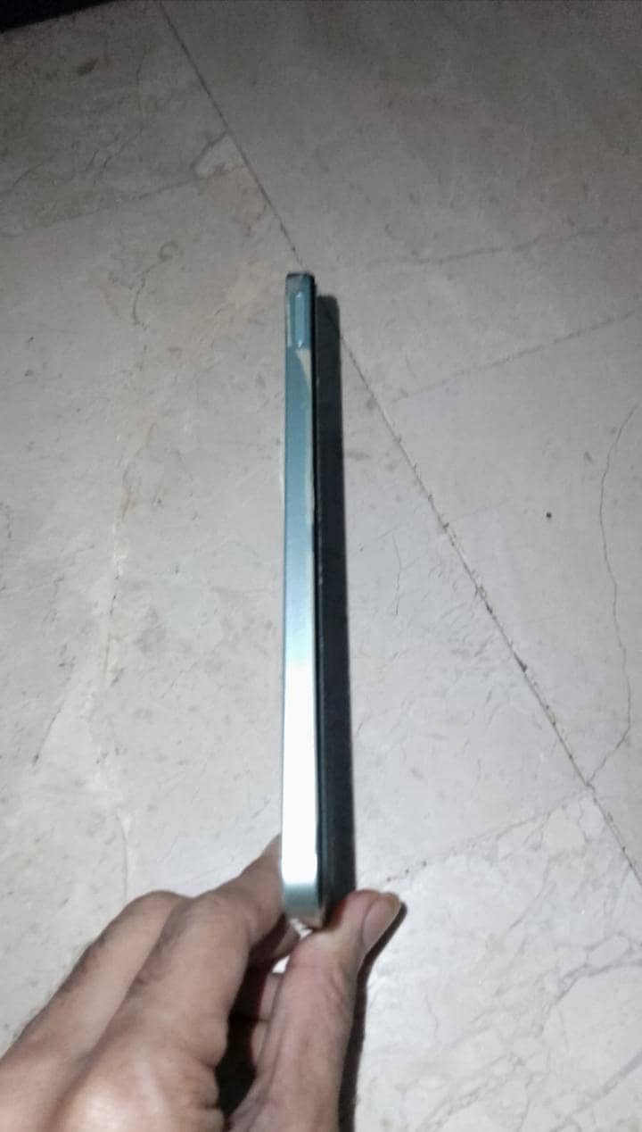 Realme Note 60x 2