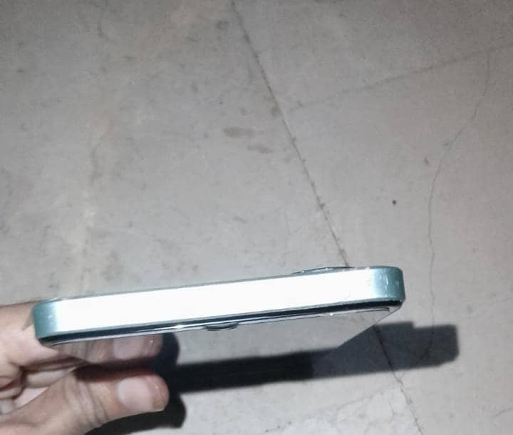 Realme Note 60x 4