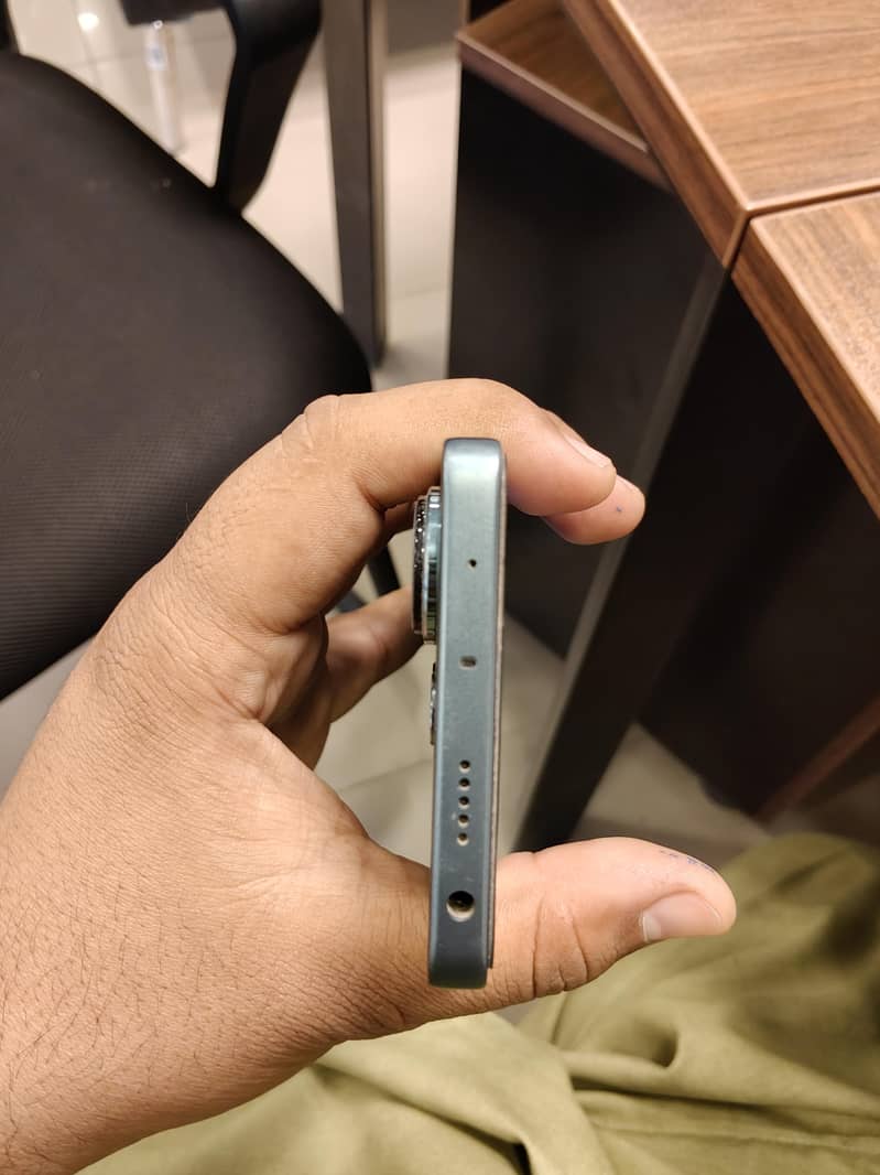 Xiaomi Redmi Note 13 Pro 4